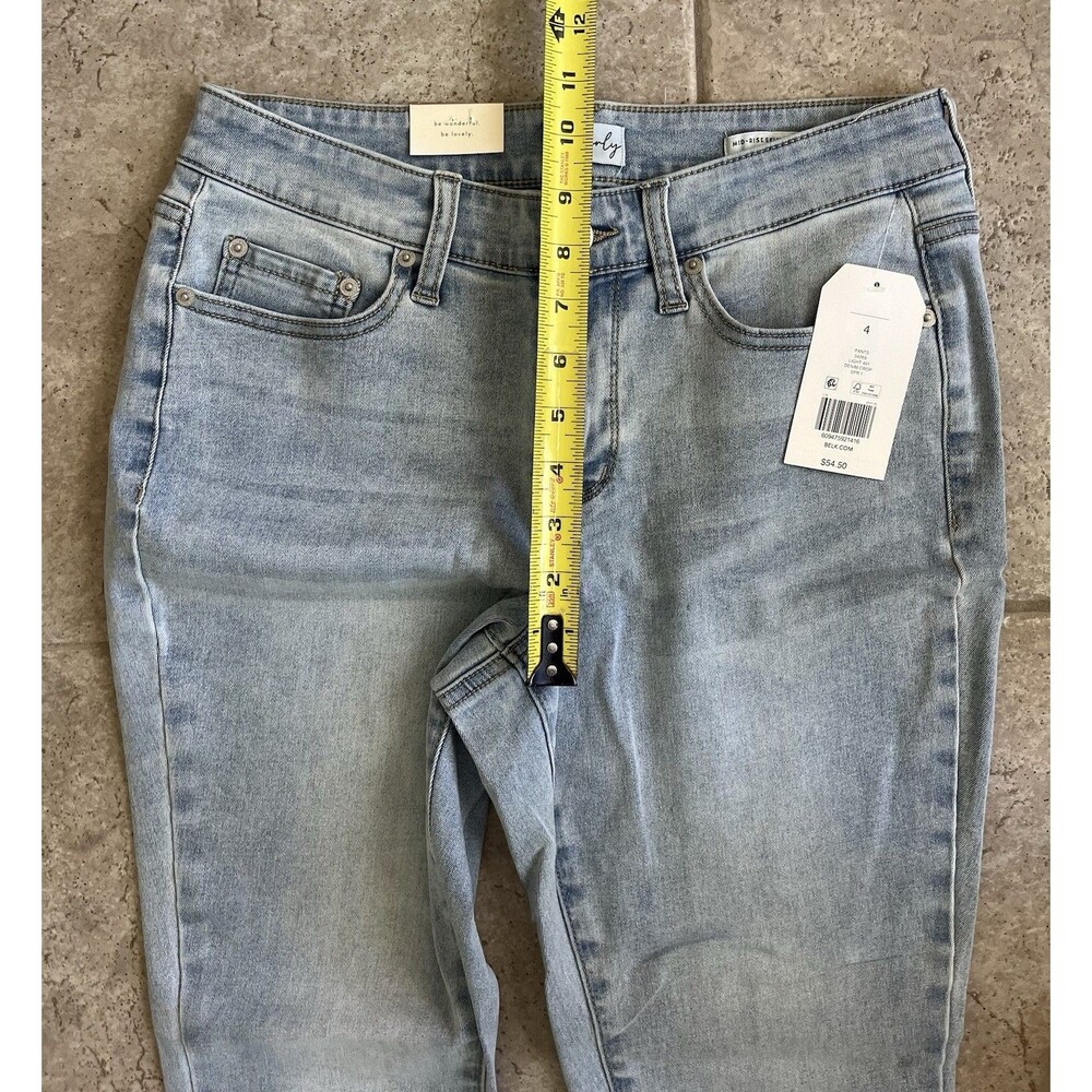 Wonderly Sz. 4 NWT Skinny Mid Rise Cropped Jeans Frayed Hem - Picture 4 of 6